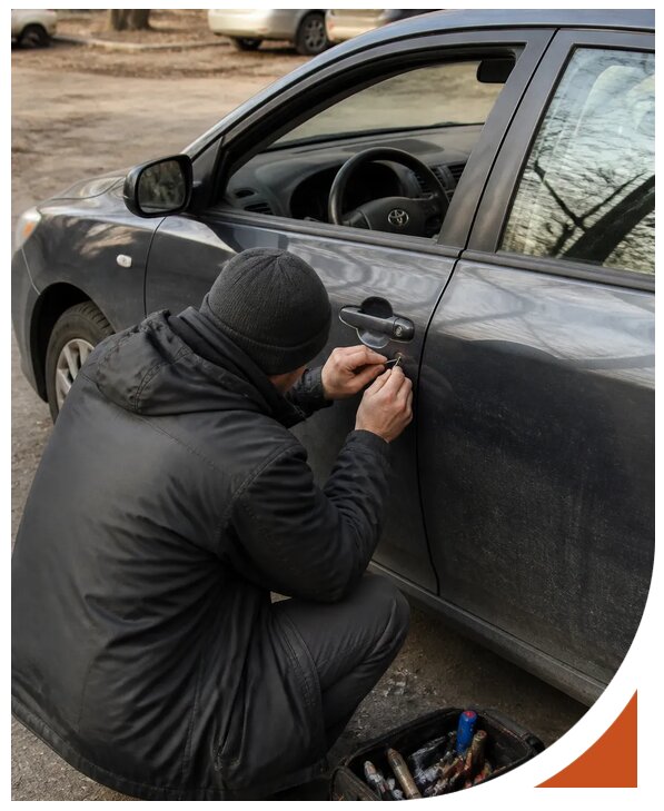 Профессиональное вскрытие автомобиля Тойота без повреждений в Касимах